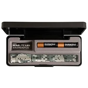 SP22MR7 | Maglite AA Mini LED Flashlight - Universal Camo