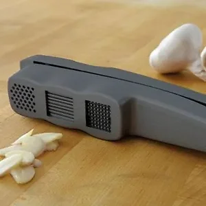 BR-NTWADV-IP-BASE-DC | Brocade 4-in-1 Garlic Press and