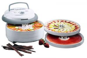 The FD-75PR Nesco 600 W Pro Dehydrator