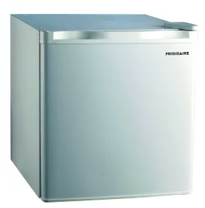 Curtis Curtis 1.6 Cu Ft Bar Fridge Wht