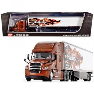 First 60-0832 Brand New 164 Scale Diecast Model Of 2018 Freightliner C