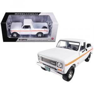 First 49-0407 Brand New 1:25 Scale Diecast Model Car Of 1979 Internati