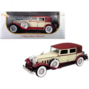 Signature 18115crm 1930 Packard Lebaron Cream And Red 118 Diecast Mode