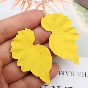 E9063.2 | Claudia G Collection Elegant Yellow Mirrored Leaf