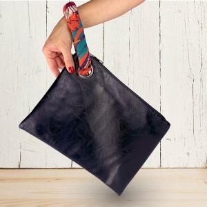 Claudia H0065.2 Bailey Pouch- Black