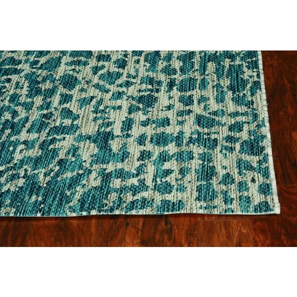 Homeroots.co 375198 3'x4' Teal Machine Woven Uv Treated Animal Print I