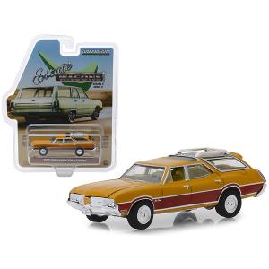 Greenlight 29950C 1970 Oldsmobile Vista Cruiser With Wood Grain Paneli