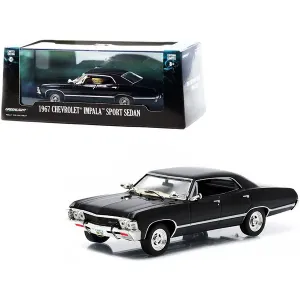 Greenlight 86443 1967 Chevrolet Impala Sport Sedan Tuxedo Black 143 Di