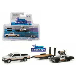 Greenlight 31010C 2015 Ram 1500 Pickup Truck And 1974 Dodge Monaco Blu