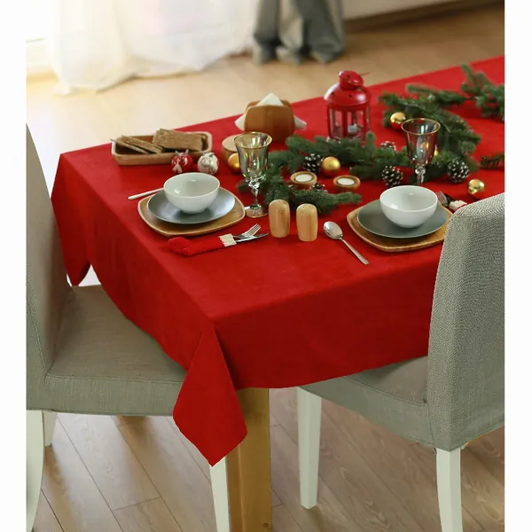 Homeroots.co 376813 70 Merry Christmas Rectangle Tablecloth In  Red