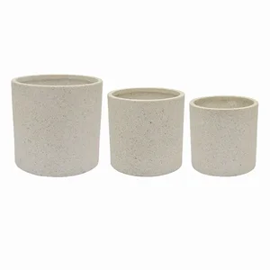 PBTH94725 | Plutus Brands Plutus Brands White Resin Planter