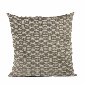 PBRA2524-2030-DP | Plutus Brands Plutus Dot Luxury Throw