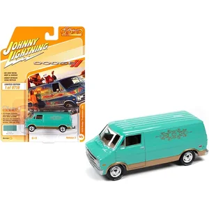 JLCG026-JLSP167B | Johnny Lightning 1976 Dodge Tradesman