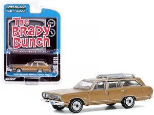 Greenlight 44890SET 1969 Plymouth Satellite Station Wagon With Roof Ra