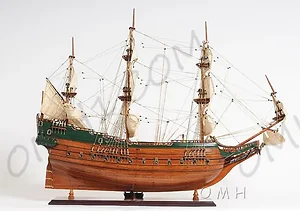 T125 | Old Modern Handicrafts Inc Omh Batavia Ship Model