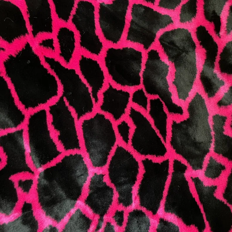 Plutus PBDT1701-96x110T Plutus Pink Black Plush Faux Fur Luxury Throw 