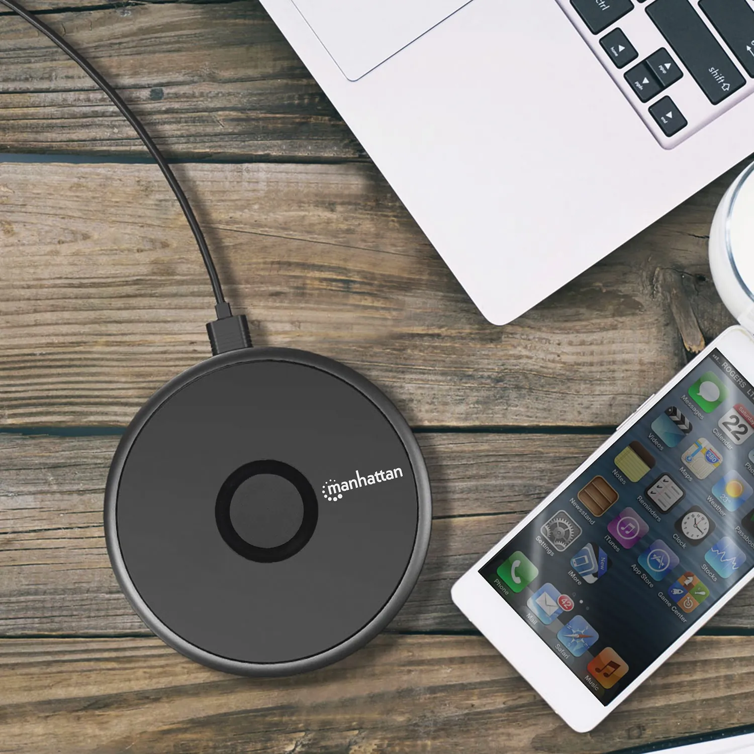 Manhattan 102186 Fast-wireless Charging Pad - 10 W