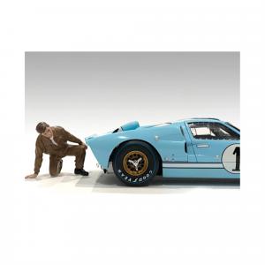 American 76286 Race Day 1 Figurine Iv For 118 Scale Models By