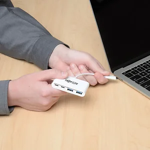 U4600042A2C | Tripp Lite Tripp Lite 4-Port USB 3.1 Gen 1