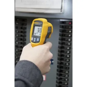 Fluke FLUKE-62 MAX Digital Ip54 Infrared Thermometer With Manual And B