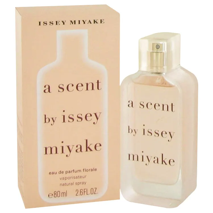 Issey Miyake-492333