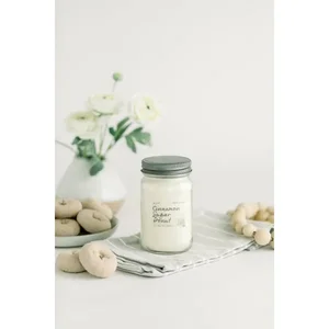 SQ6042617 | Our Back Porch Candle Cinnamon Sugar Donut