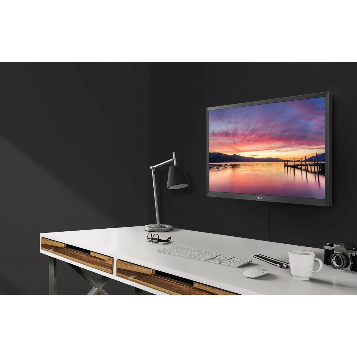 LG Storage GP65NS60 External Slim DVDRW 8X USB Silver with Cyberlink Software 9.5mm Retail