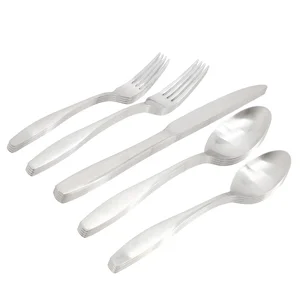 141528.20 | Gibson Home Karlton 20-Piece Flatware Set