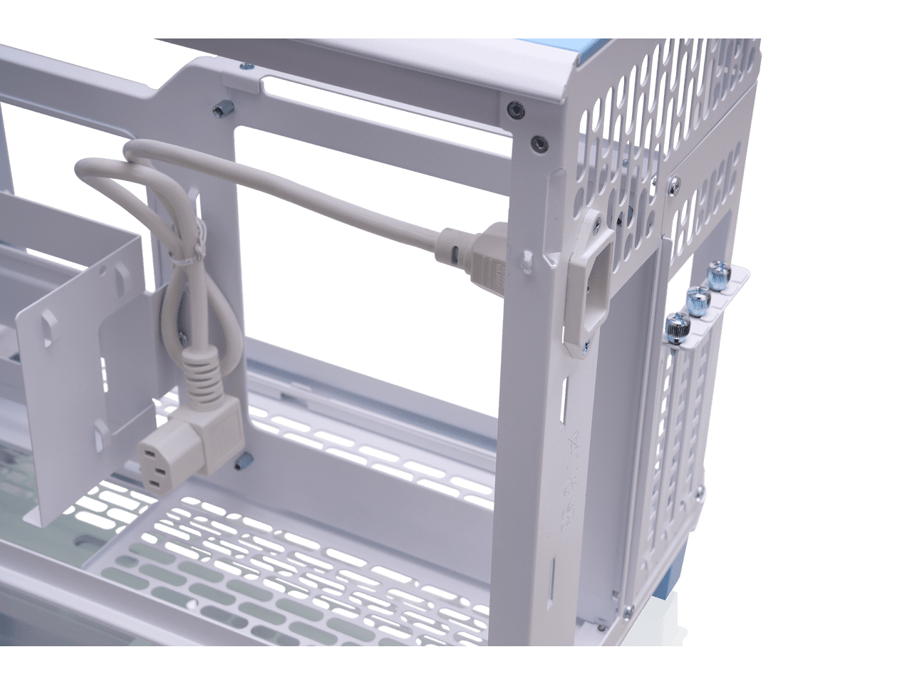 Thermaltake-CA-11A-00SFNN-00