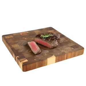Megachef Premium Acacia Wood 13.75 Inch Square Cutting Board